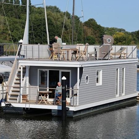 Hausboot Liliput Hotel Stralsund Ngoại thất bức ảnh