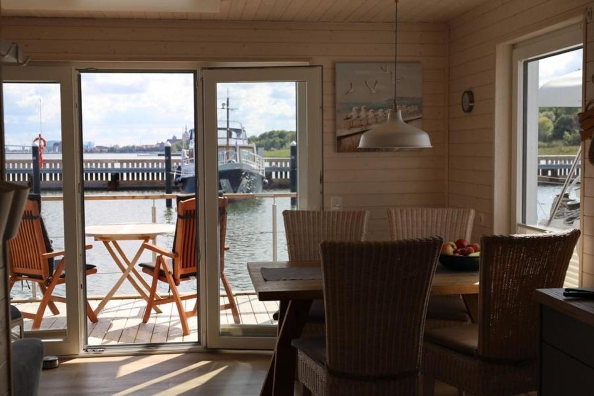Hausboot Liliput Hotel Stralsund Ngoại thất bức ảnh