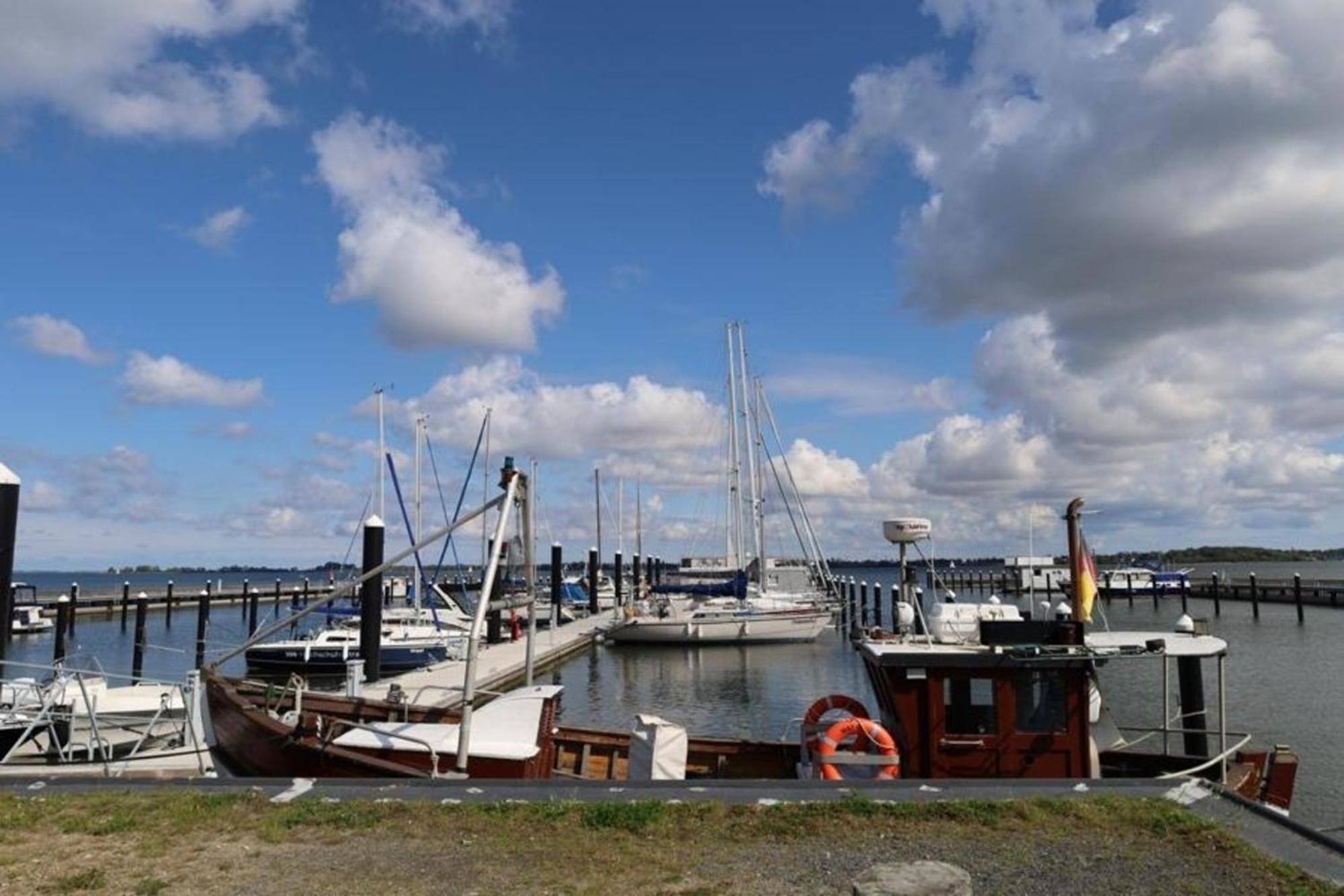 Hausboot Liliput Hotel Stralsund Ngoại thất bức ảnh